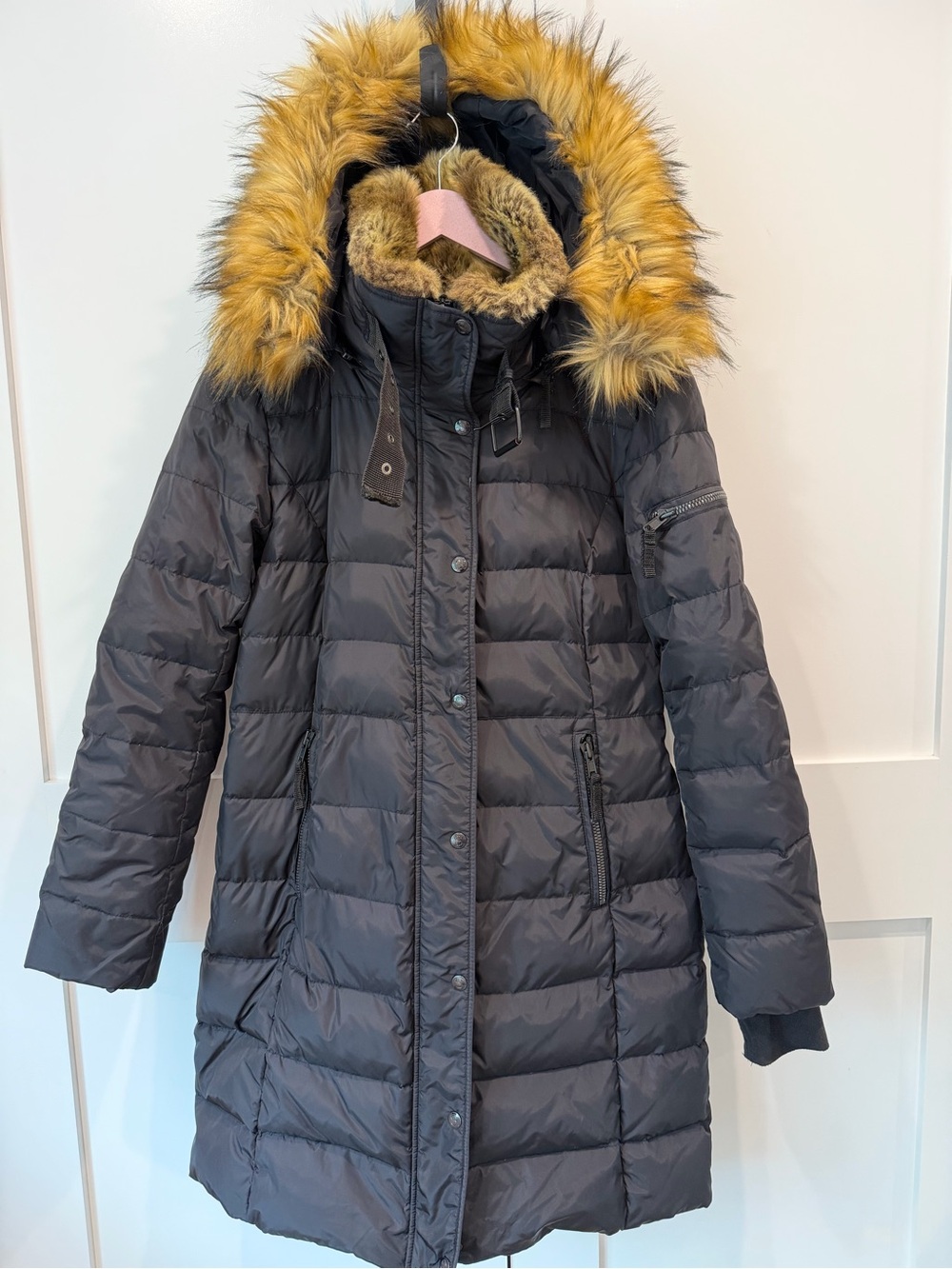 Women's Black Long Puffer Coat with Faux Fur Trim Hood